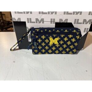 Vera Bradley U of M Wallet Wristlet Blue And Gold Pattern Soft Go Blue New